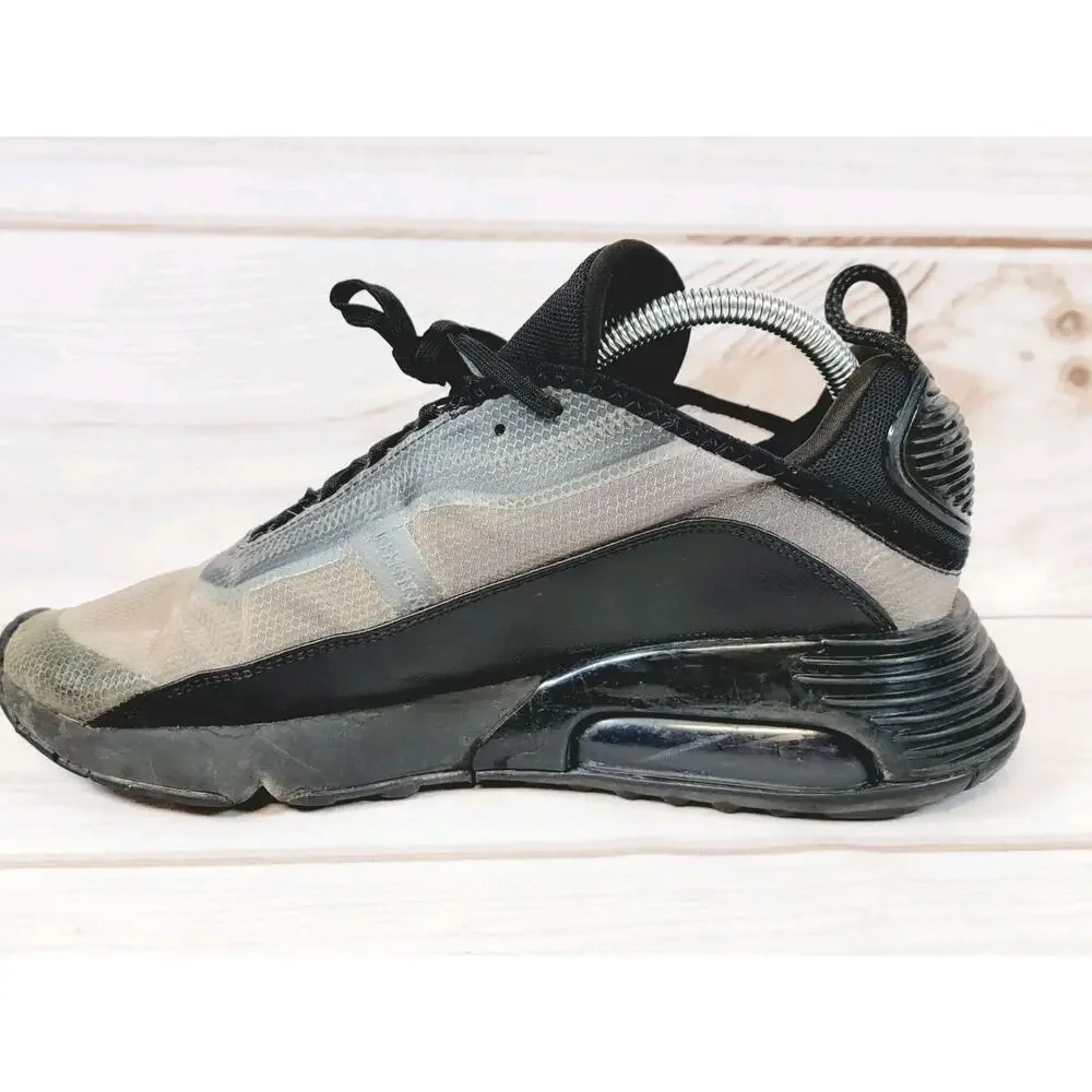 Nike Air Max 2090 Mens 10 Black Metallic Silver BV9977-001 Running Shoes